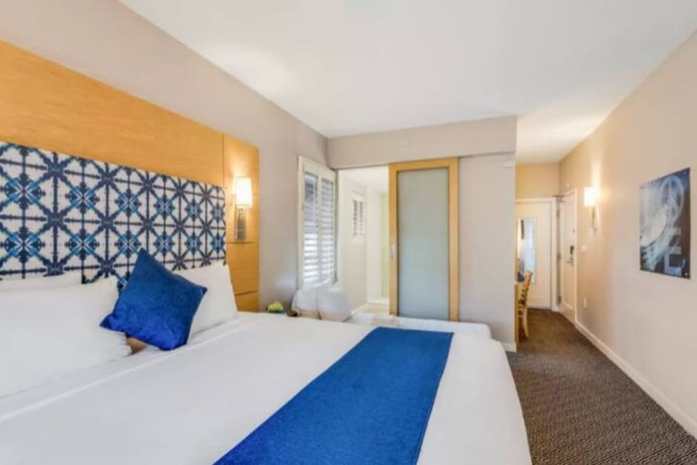 AAAmazing Bay Harbor Islands- Miami, Relax, Fun.