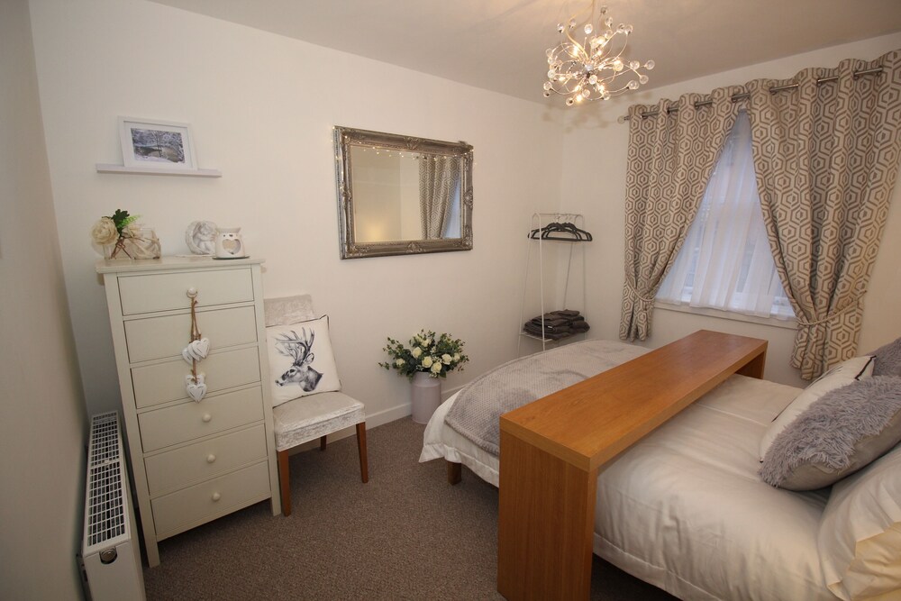 Historic Old Town 2 Bed Ground Floor Apartment