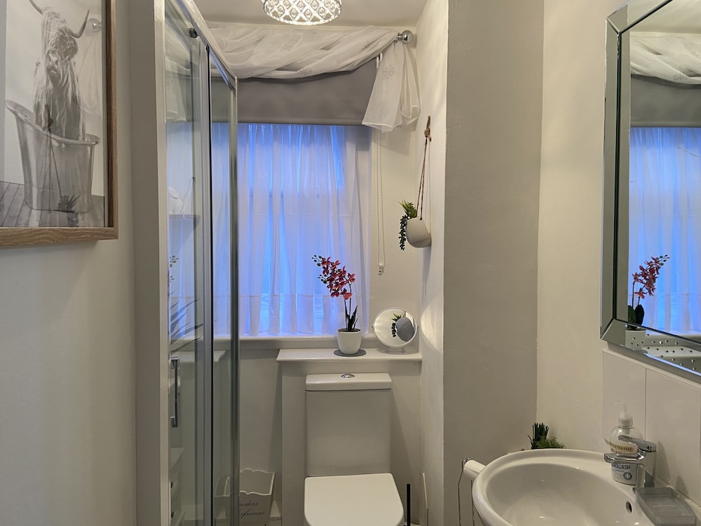 Historic Old Town 2 Bed Ground Floor Apartment