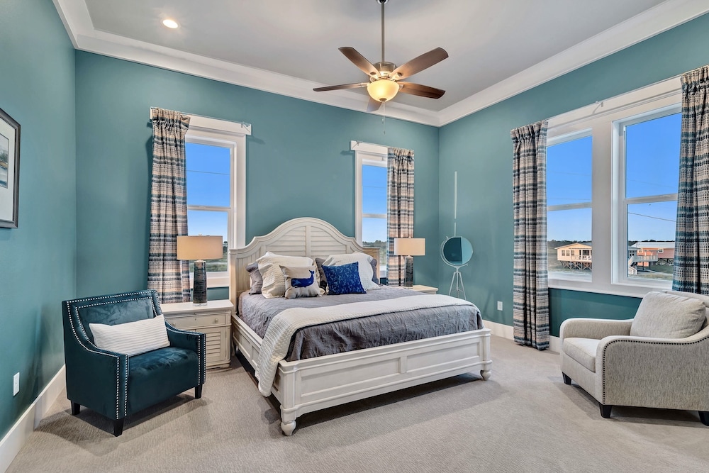 Banana Cabana 2.0. Luxury, Gulf Front, 3 story beach house with private