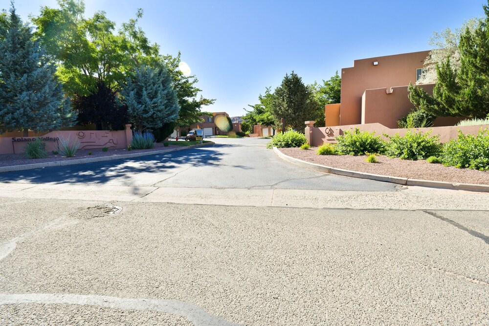 New Unit Newly Remodeled - Solano Vallejo 3340 in the beautiful red rock canyons of Moab!