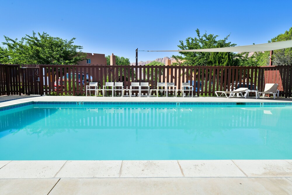 New Unit Newly Remodeled - Solano Vallejo 3340 in the beautiful red rock canyons of Moab!