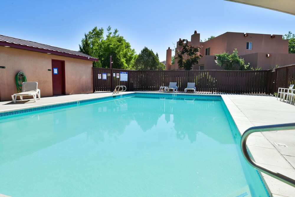 New Unit Newly Remodeled - Solano Vallejo 3340 in the beautiful red rock canyons of Moab!