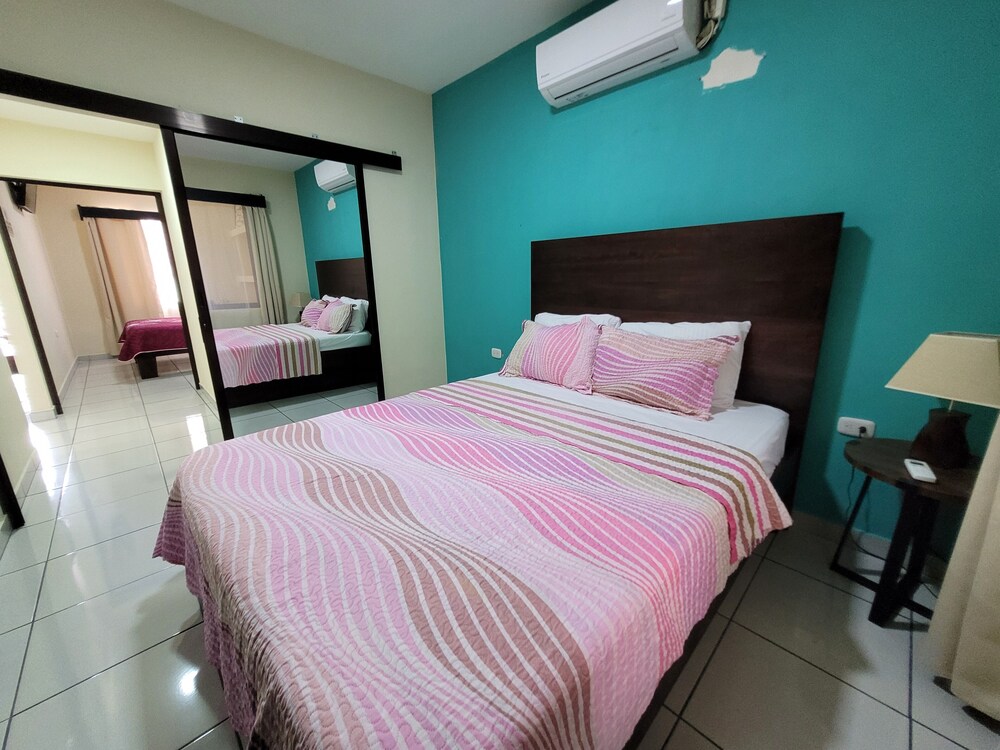 Loky's Apartment 1 Just 10 minutes walk from downtown La Fortuna