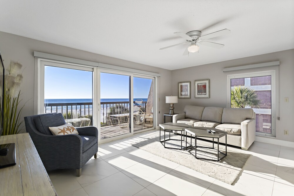 Gulf Gate Resort #303 Gulf Front 1BR 1.5BA