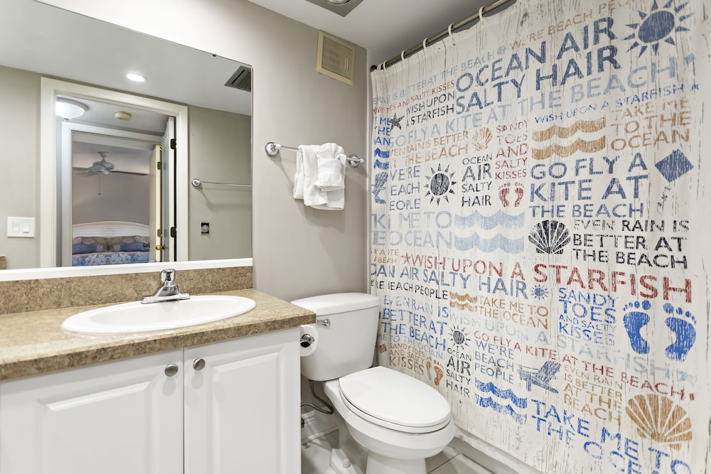 Gulf Gate Resort #303 Gulf Front 1BR 1.5BA