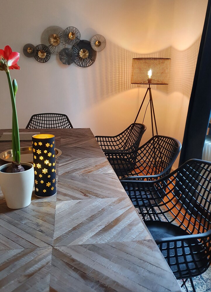 Central in Coburg Exclusive city apartment ideal for groups Coburg Vrbo