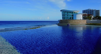 RIHGA Royal Laguna Guam Resort