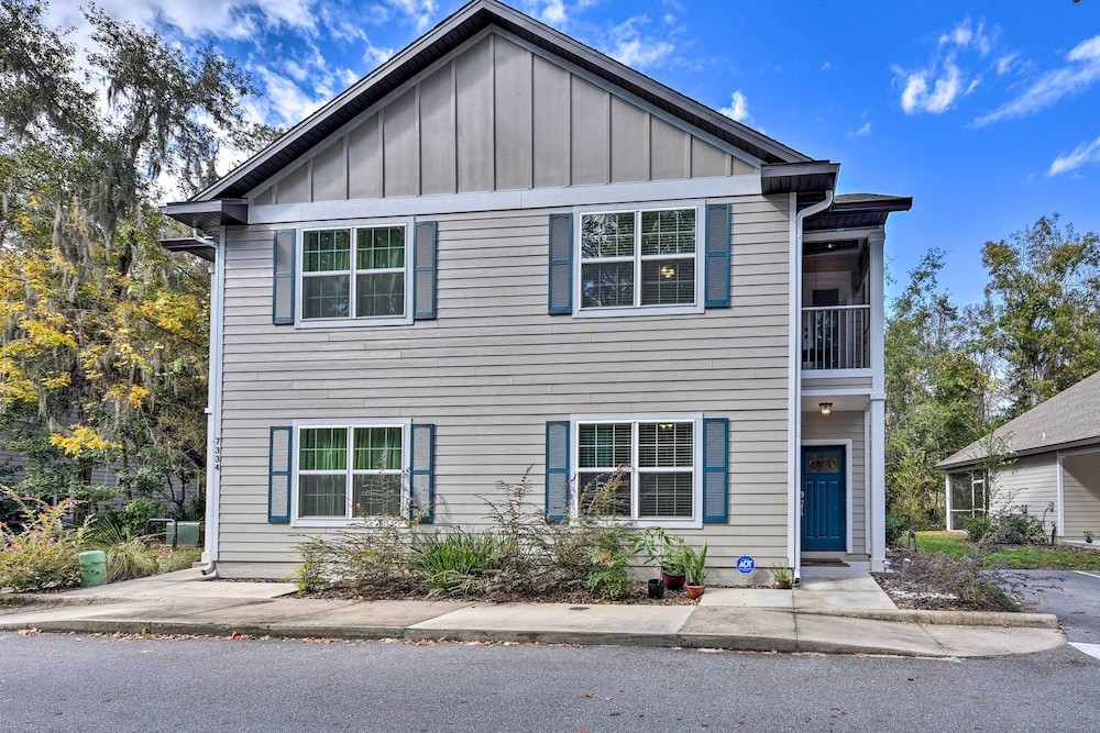 NEW! Gainesville Home ~ 8 Mi to Dtwn Attractions!