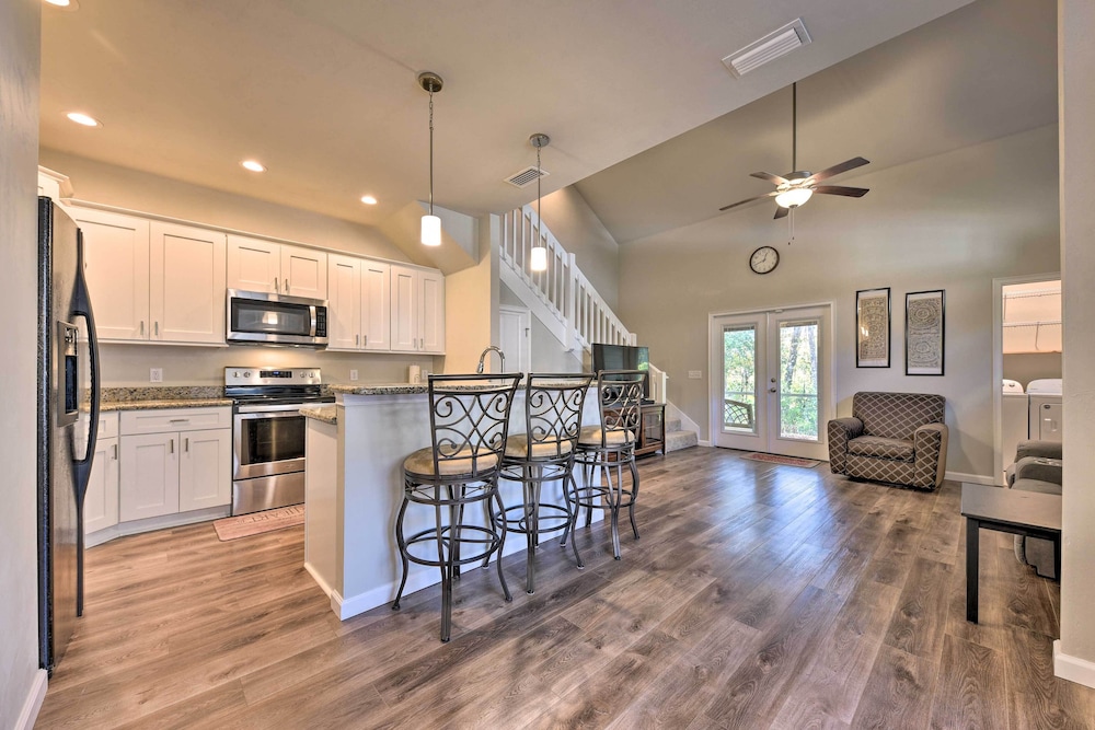 NEW! Gainesville Home ~ 8 Mi to Dtwn Attractions!