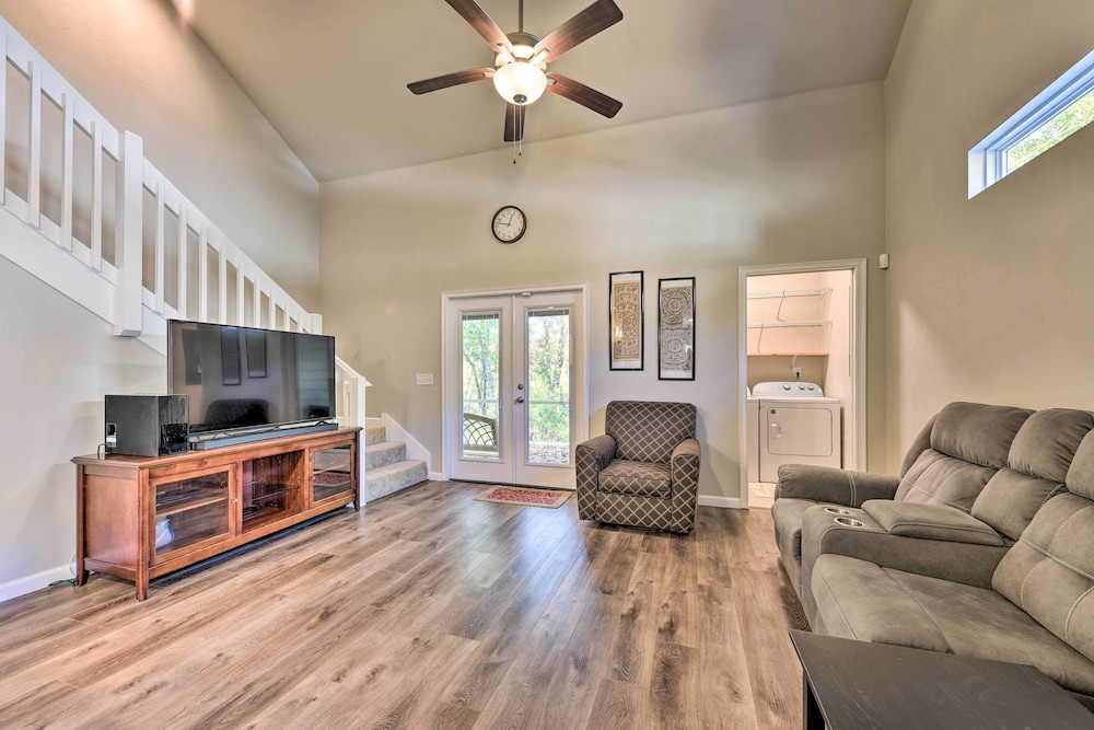 NEW! Gainesville Home ~ 8 Mi to Dtwn Attractions!