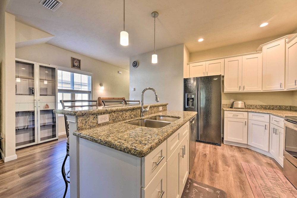 NEW! Gainesville Home ~ 8 Mi to Dtwn Attractions!