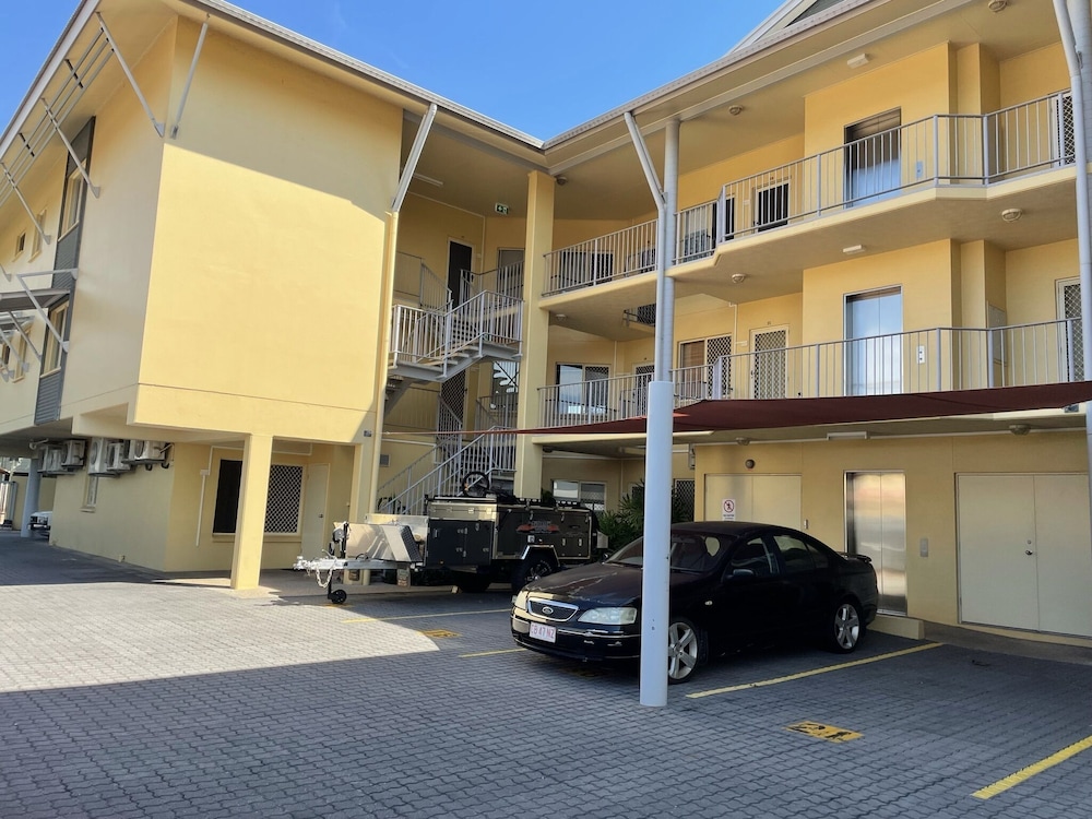 Perfect little home away from home in the tropics.