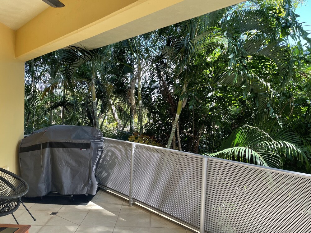 Perfect little home away from home in the tropics.