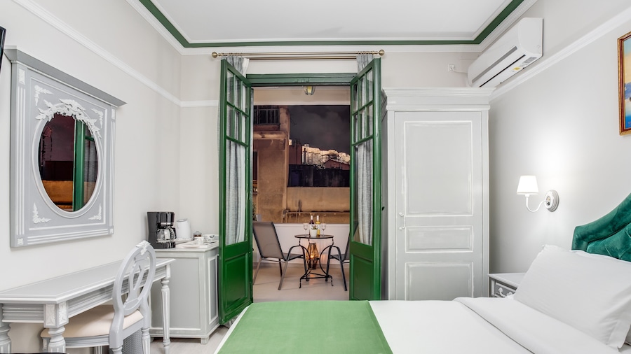 Pandrosos Divine Suites