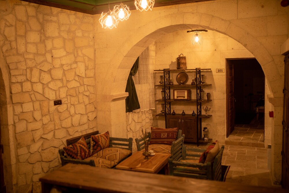 Living area, Pome Granate Cave Hotel