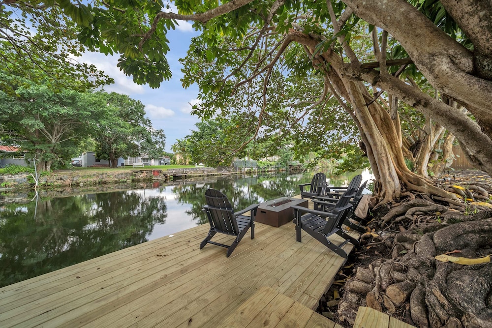 Luxury Magic⭐️ City Estates🌴 Near Beaches