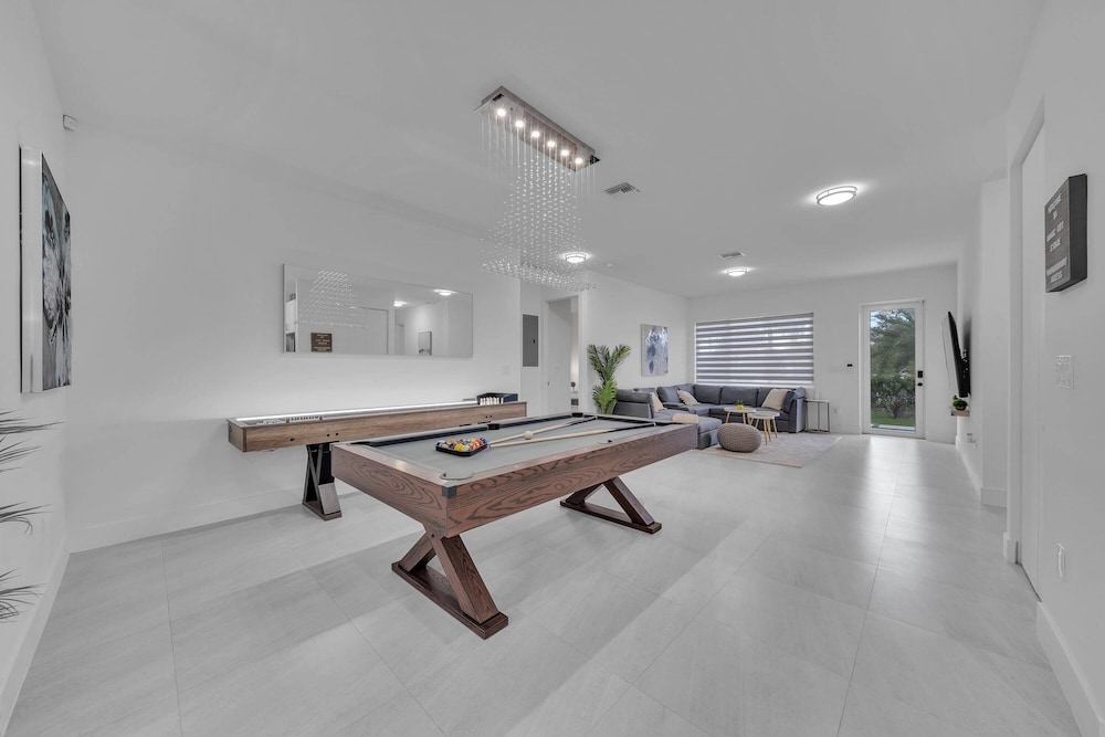 Luxury Magic⭐️ City Estates🌴 Near Beaches