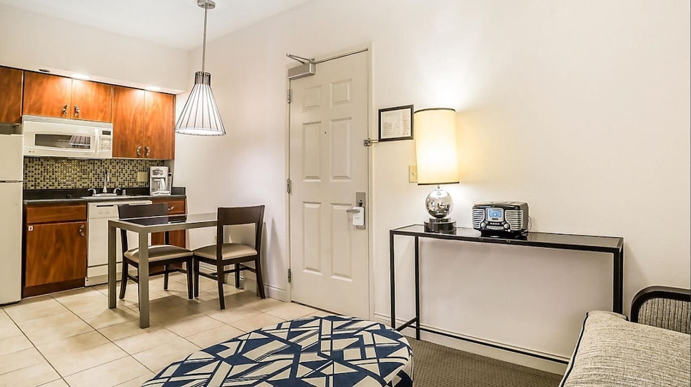 Party in Las Vegas with all your friends and family, enjoy the city, and scenery