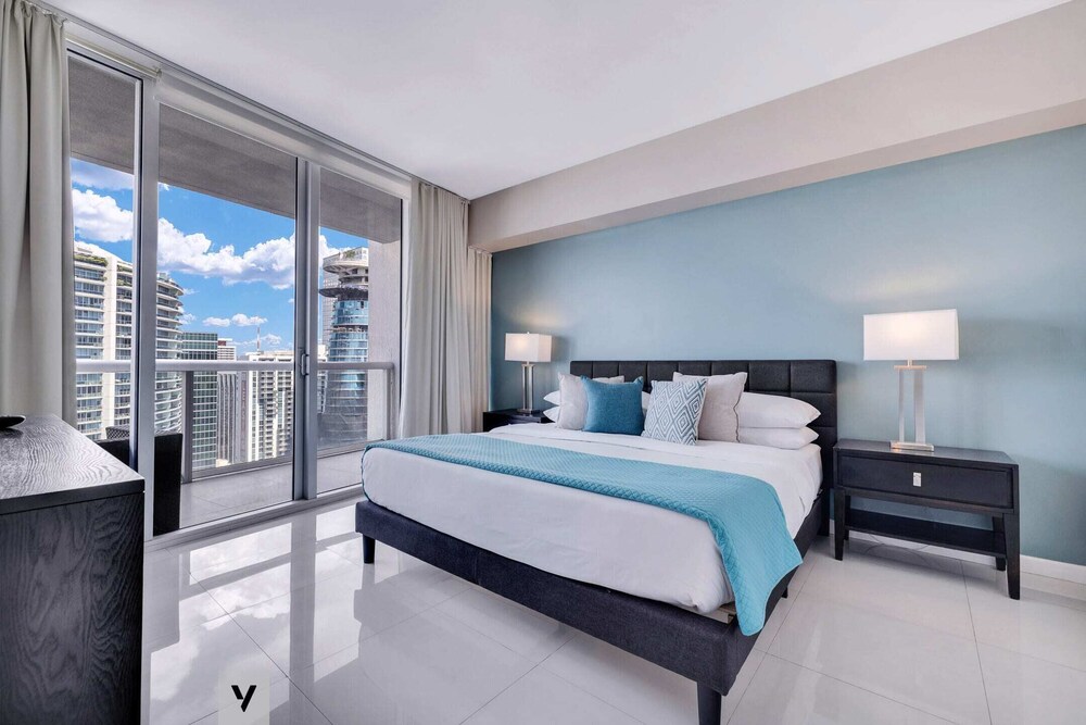 Vesper | ICON Brickell | Deluxe Condo + Pool + Spa