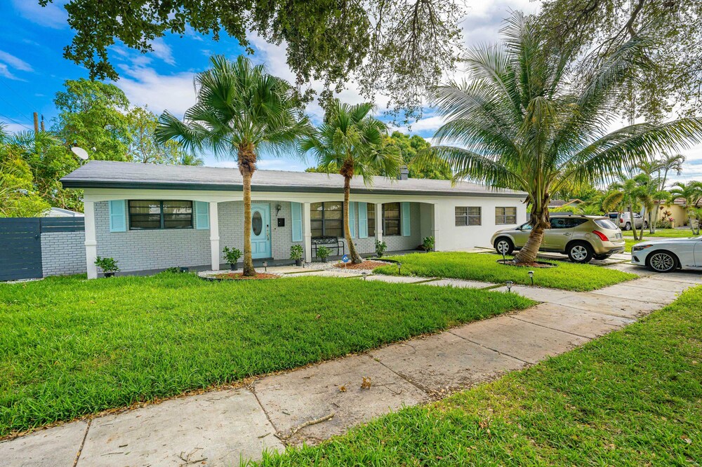 Beautiful home with a pool and game room!!