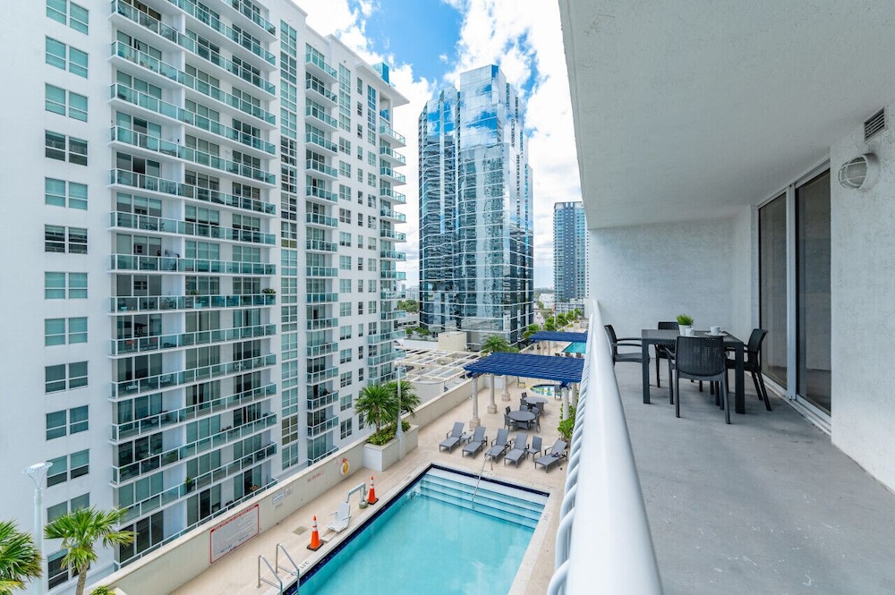 The Club 1605 · 2bedroom ocean views brickell freeparking