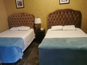 Standard Quadruple Room | Desk, free WiFi, bed sheets