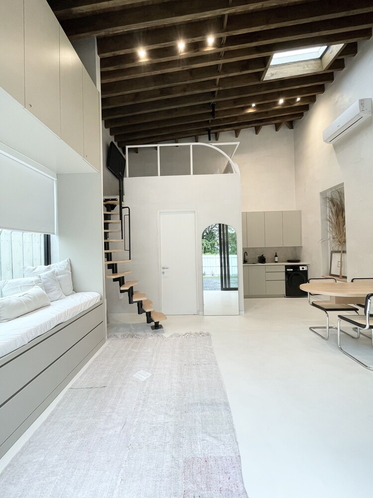 Beautiful illuminated LOFT in the heart of Miami’s Design District