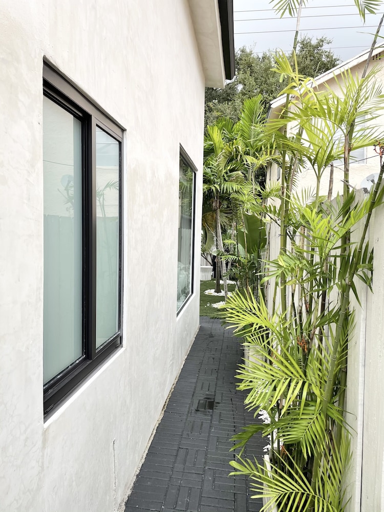 Beautiful illuminated LOFT in the heart of Miami’s Design District