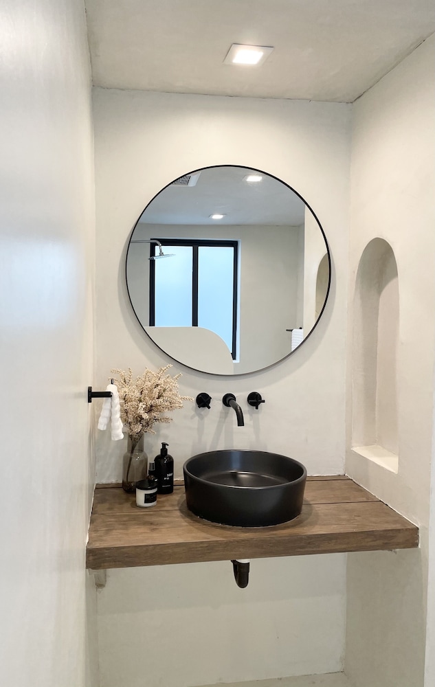 Beautiful illuminated LOFT in the heart of Miami’s Design District