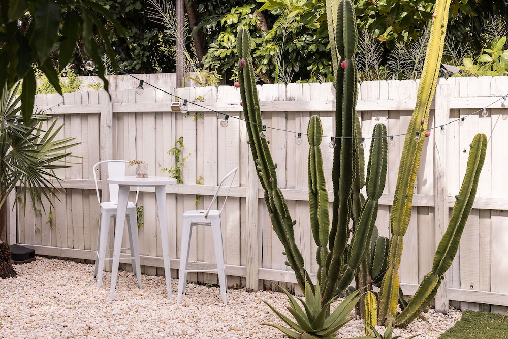 Beautiful house in the heart of Miami’s Design District, Wynwood and Midtown. 