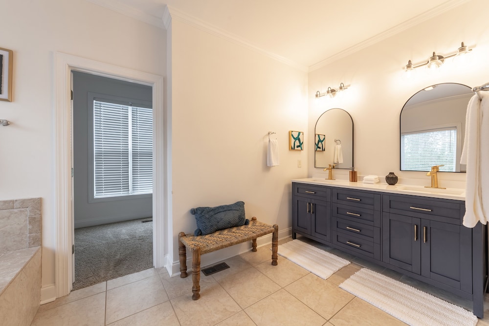 NEW LISTING! Lake Front 5 bedroom with Private Dock and Two Car Garage