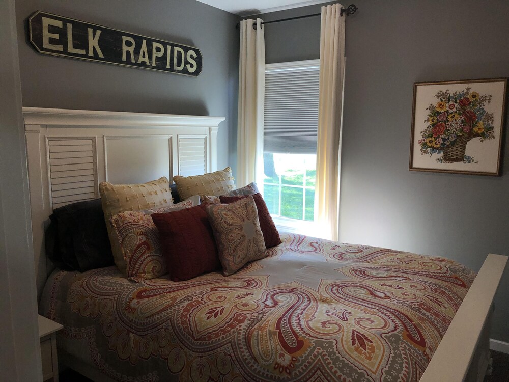 Large updated spacious home in beautiful northern Michigan Elk Rapids