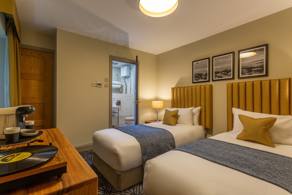 Riva Boutique Hotel & Restaurant