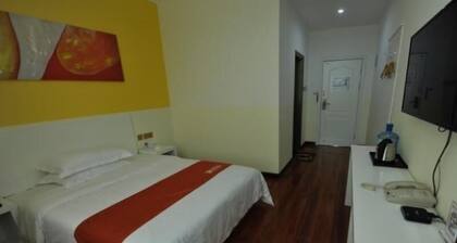 Shell Longnan Lixian Huancheng East Road Hotel
