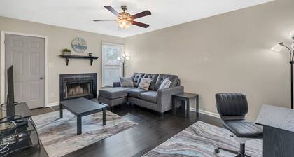 Cozy 3bd/2br Cottage -- Pcs-- Tdy -- Perfect For Families Near Fort Bragg! 3 Bedroom Home by Redawning
