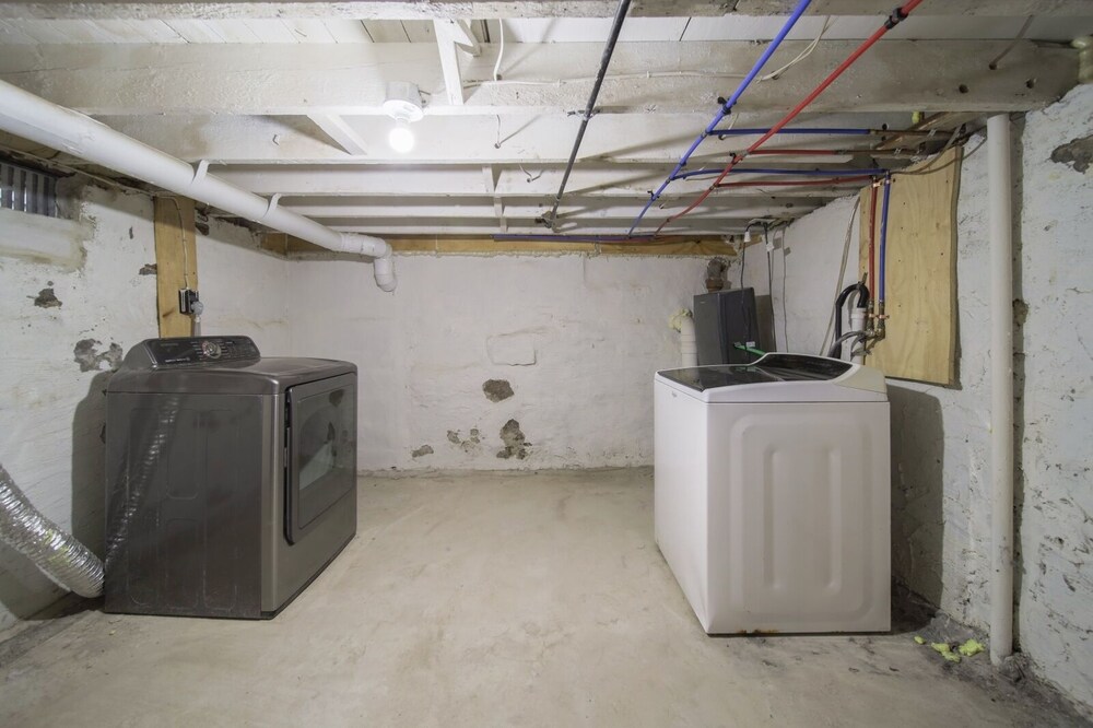 ★Luxury home★ Getaway near the Airport