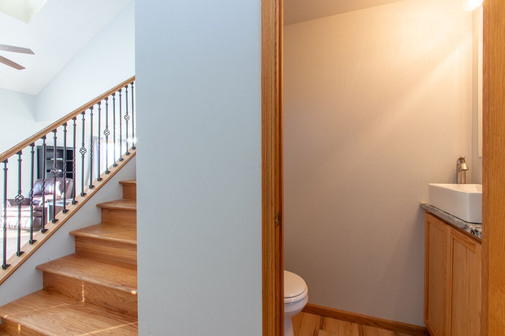 Remodeled home close to Iowa City! North Liberty Vrbo