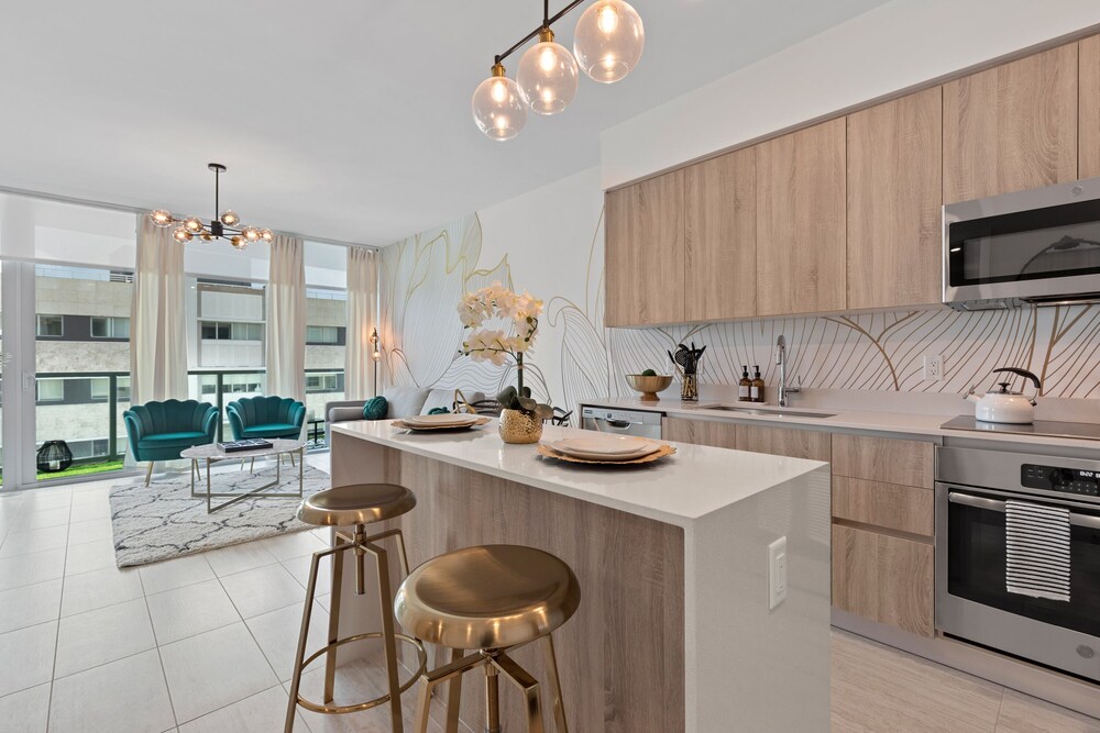 LUXURY 1BDRM/1B CONDO LOCATED IN WYNWOOD / DESIGN DISTRICT MIAMI