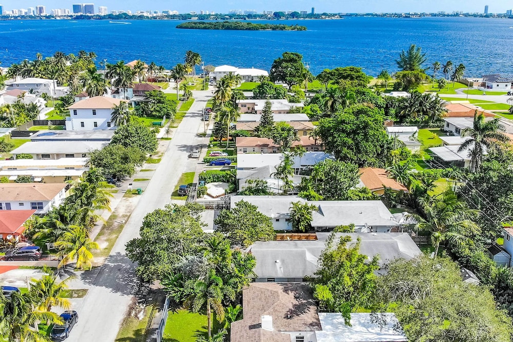 NEW! Miami Tiny House-Style Studio: Walk to Bay!