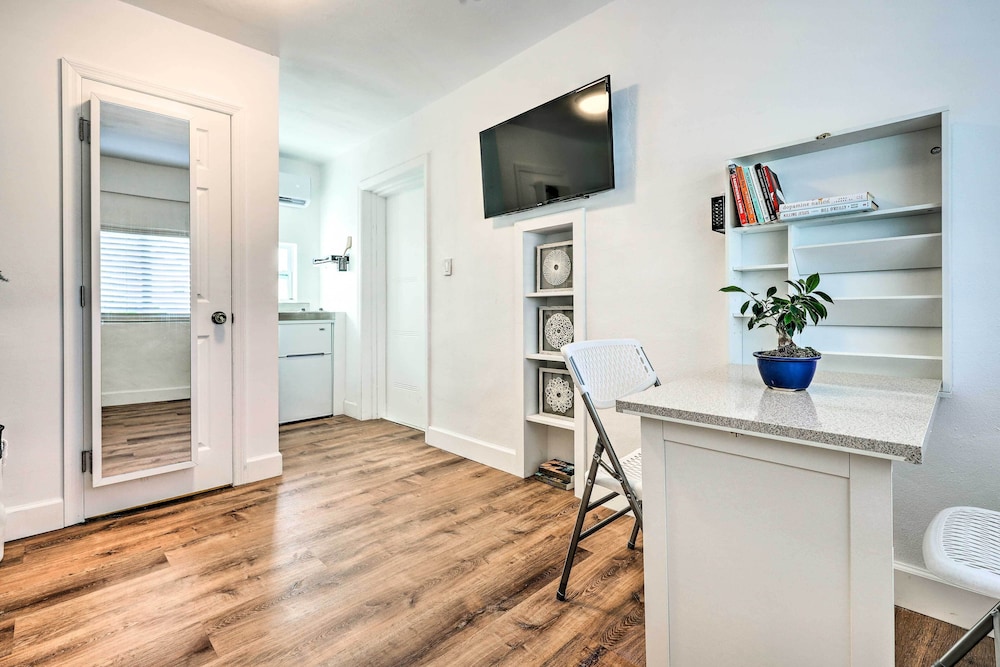 NEW! Miami Tiny House-Style Studio: Walk to Bay!