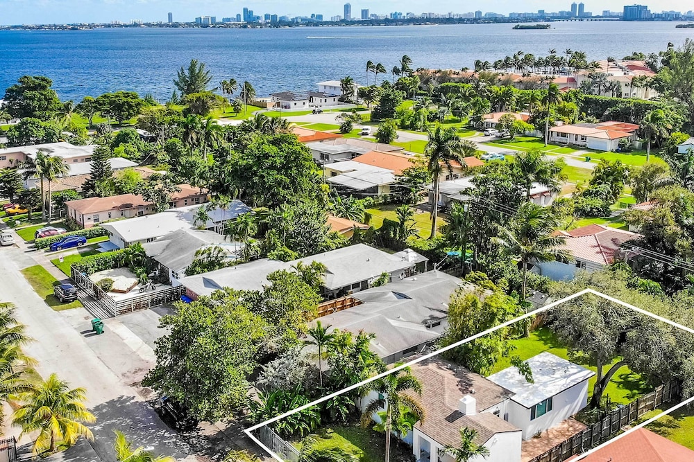 NEW! Miami Tiny House-Style Studio: Walk to Bay!