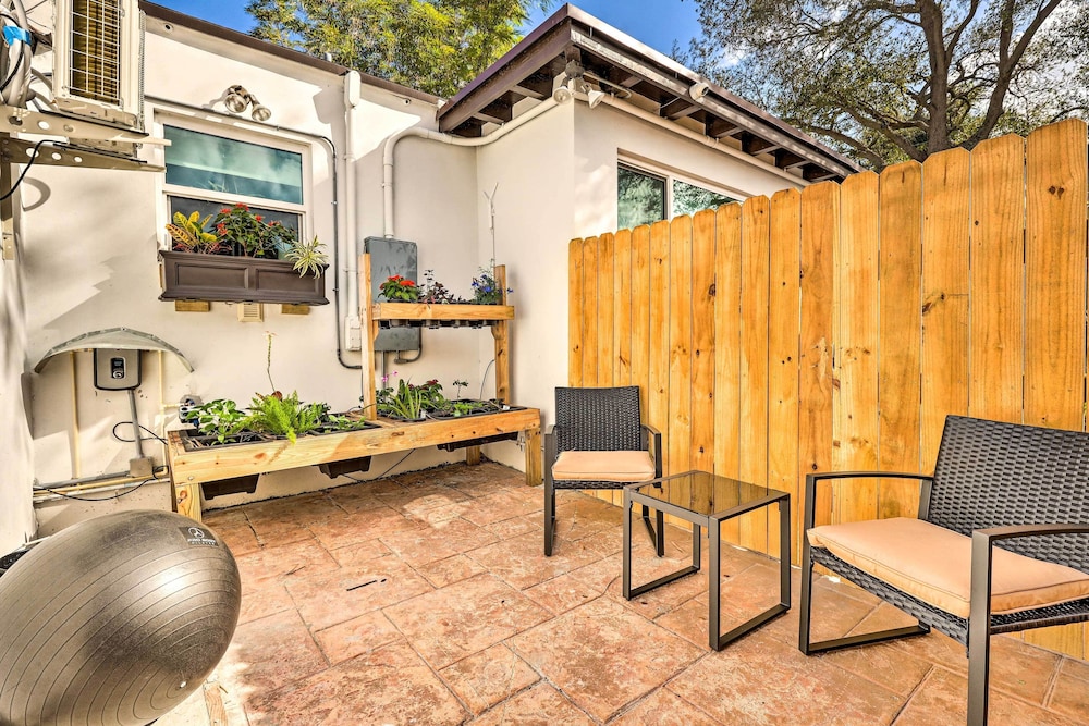 NEW! Miami Tiny House-Style Studio: Walk to Bay!