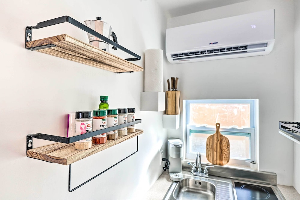 NEW! Miami Tiny House-Style Studio: Walk to Bay!