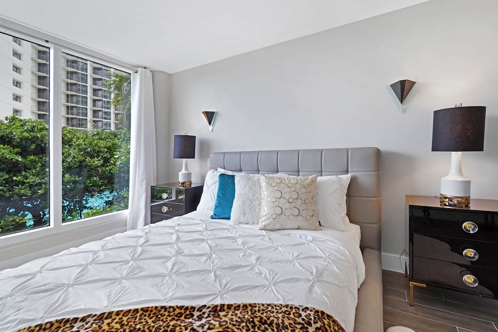 The Palms! (2 bedroom condo)