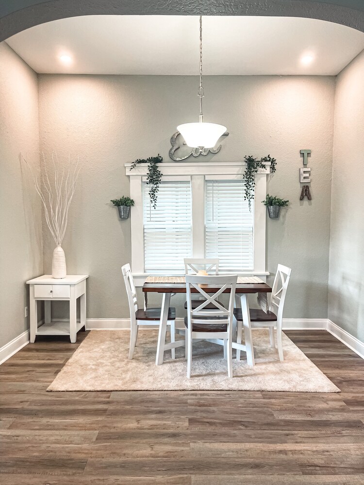 2607 N 18th St Tampa, FL 33605<br>The Farm House 3Bedroom Centrally