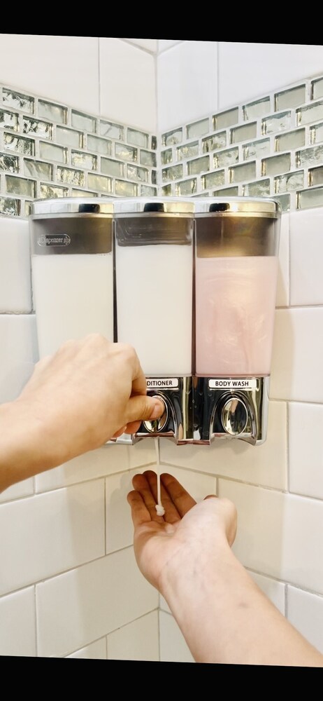 2607 N 18th St Tampa, FL 33605<br>The Farm House 3Bedroom Centrally