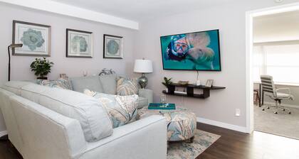 5 O'clock Somewhere - Short Term Rental 3 Bedroom Home by Redawning