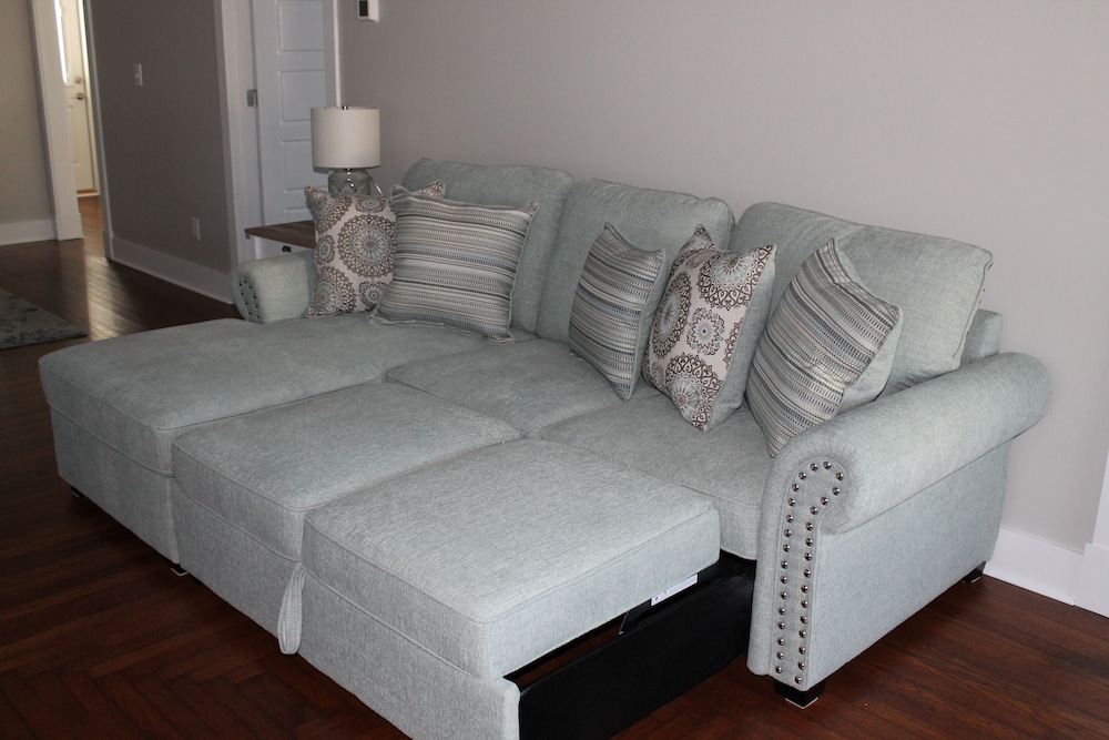 Old Glory - NEW LISTING / FULLY RENOVATED