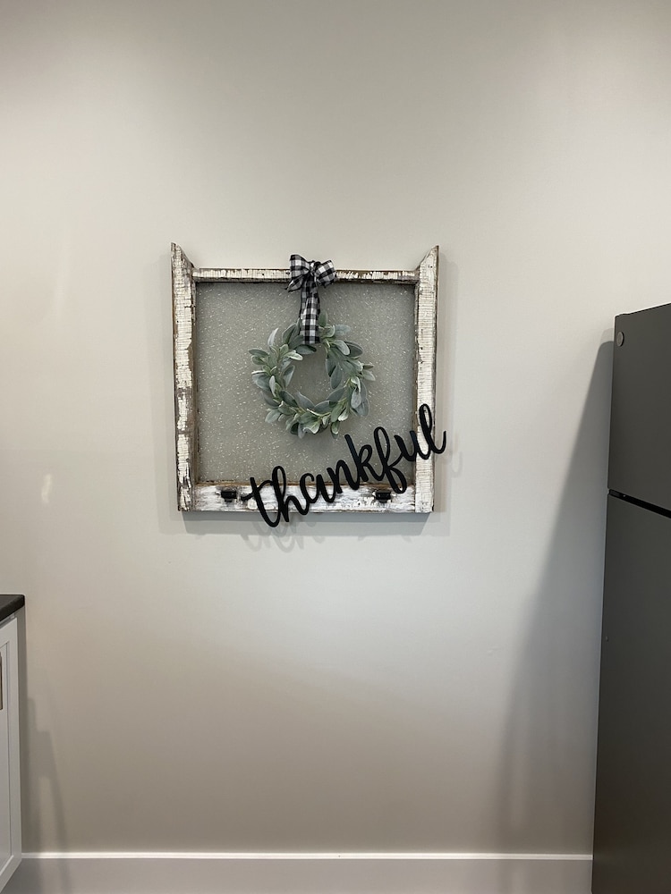 Old Glory - NEW LISTING / FULLY RENOVATED